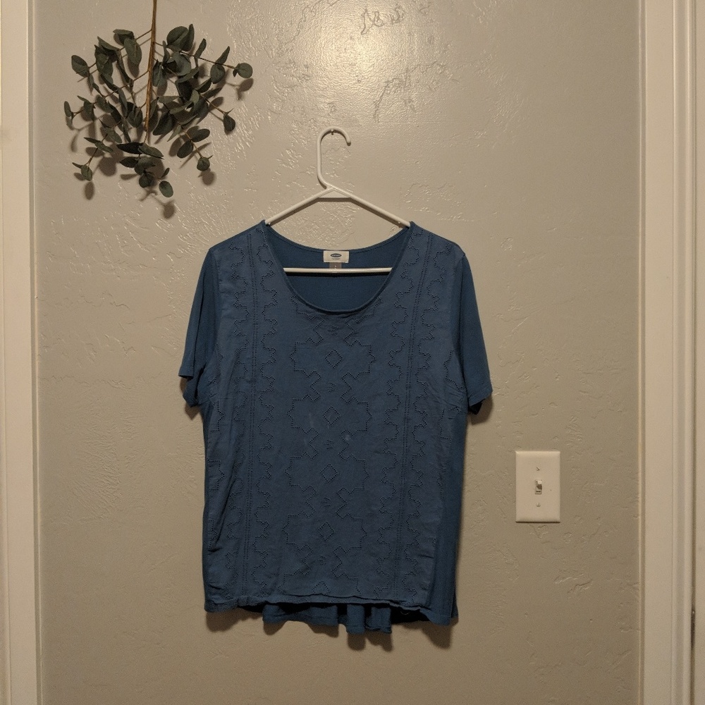 Old navy textured shirt